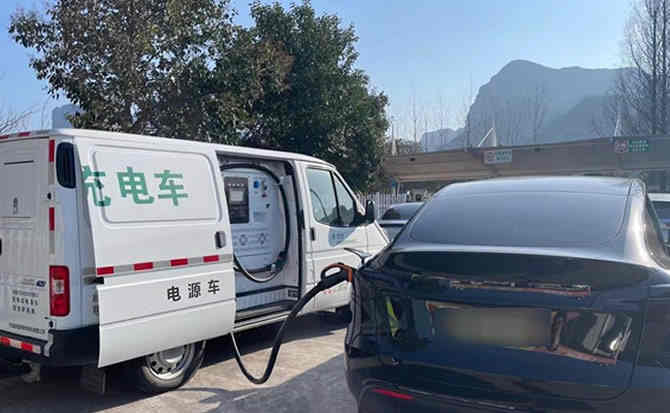 安乡汽车搭电